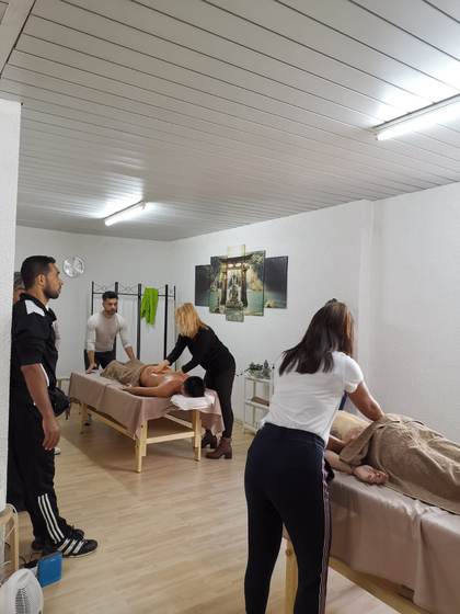 Impression aus dem Dienstags-Massagekurs