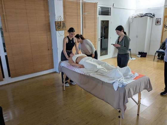 Impression aus dem Dienstags-Massagekurs