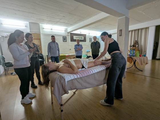 Impression aus dem Dienstags-Massagekurs