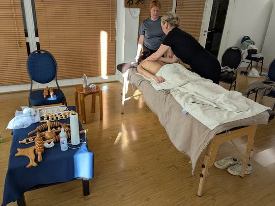Impression aus dem Dienstags-Massagekurs